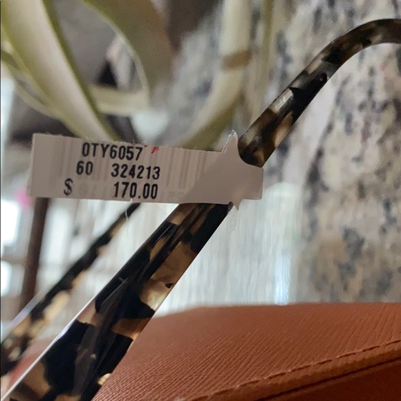 NWT Auth Tory Burch Aviator Sunglasses - Picture 3 of 14